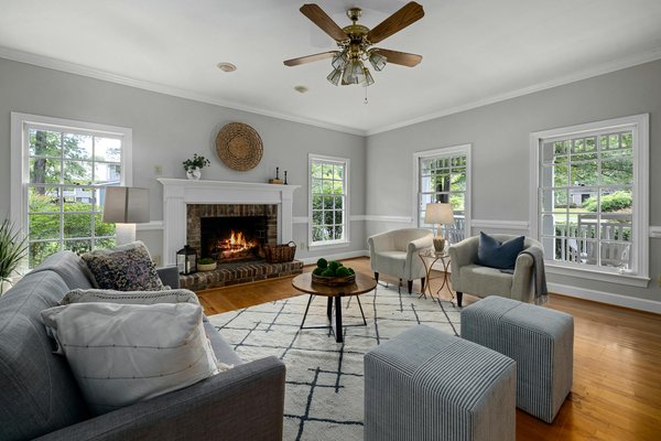 Comment optimiser l'espace d'un jardin urbain en cultivant des plantes grimpantes comestibles ?